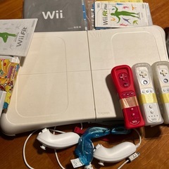 【お取り引き中】Nintendo Wii 古いものですの画像