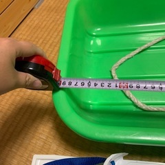 子供　スキー板　ソリの画像
