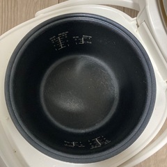 綺麗な炊飯器の画像