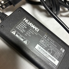 HUAWEI ACアダプターの画像