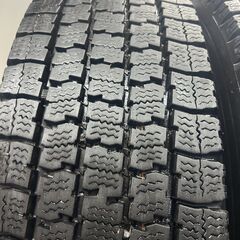 TOYO DELVEX M935 215/70R17.5 118/116N LT 17.5インチ ライトトラック用 スタッドレス 6本 20～24年製 バリ溝 コースター等　(STT039)の画像