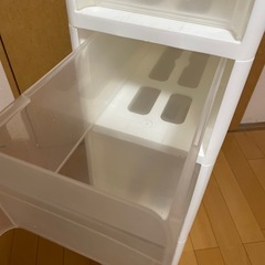 ニトリ　中身が判別しやすい スリムストッカー 4段(マルチ分割)　の画像