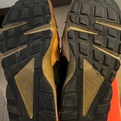 Nike エア ハラチ LE プラリネの画像