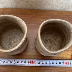ペアのデミタスカップ＆ソーサーと湯呑み茶碗の画像