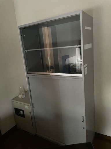 オフィス家具　スチール棚　　書庫　　