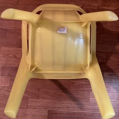 子ども　椅子　プラスチックの画像