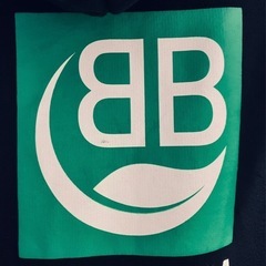 バレンシアガ パーカーの画像