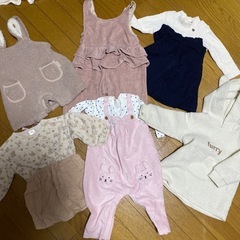 お話中　女の子秋冬服　70サイズ2着80サイズ6着の画像