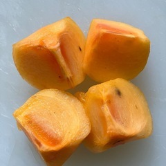 ラスト販売商品　くすみありの為お値下げ　和歌山県産　柿　1kgからの画像