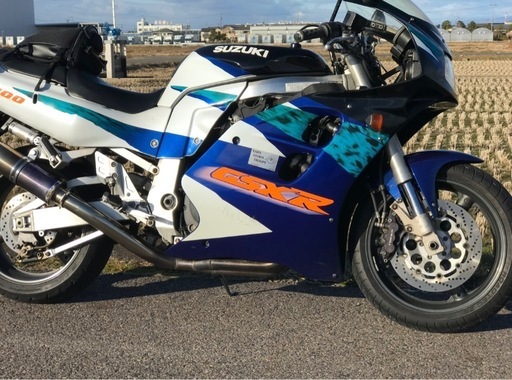 スズキ　
GSXR1100W