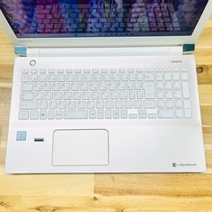 新品SSD搭載 東芝 dynabook / サテンゴールド Windows11 メモリ8GB SSD256GB 15.6インチ フルHD DVD webカメラ Bluetooth テンキー の画像