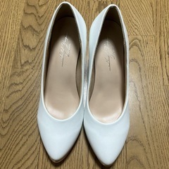白　ホワイト　パンプス　LLの画像
