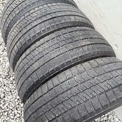 215/60/16冬VRX2の画像