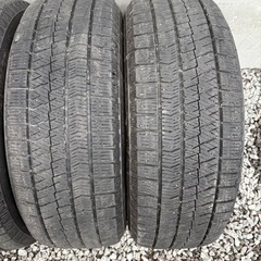 215/60/16冬VRX2の画像