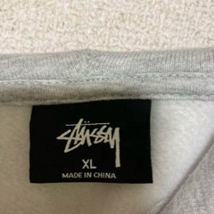 sttusy パーカーの画像