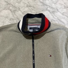 TOMMY HILFIGER  ジップパーカーの画像