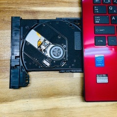 新品SSD ノートパソコン 東芝 dynabook / レッド Windows11 pro メモリ8GB SSD256GB 15.6インチ DVD カメラ Bluetooth Wi-Fi テンキーの画像