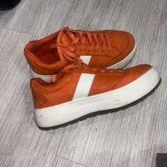 スニーカーの画像