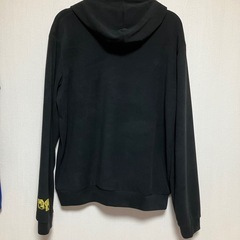 プルオーバーパーカーの画像