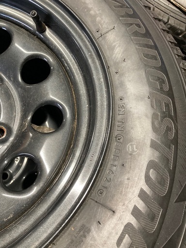 ジムニー　BRIDGESTONE 195/80R15 21年製　スタッドレスタイヤ　タイヤホイール　5本セット　