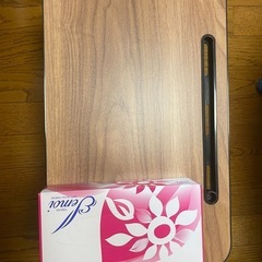 ベッド上 テーブル 机の画像