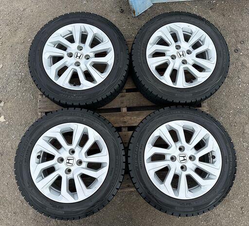 ホンダ　フィット　純正ホイール　スタッドレスタイヤセット　185/60R15　ダンロップ製　ウィンターマックス　バリ溝