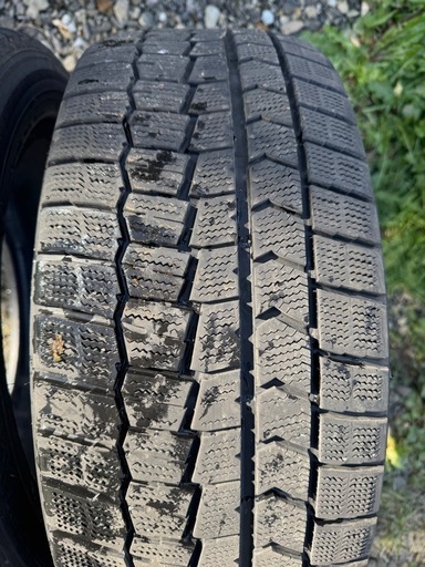 ダンロップ冬タイヤ235/50R18