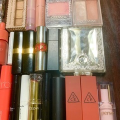 化粧品 シャネル イヴサンローラン ジルスチュアート NARS ウォンジョンヨ プチプラ デパコスほかの画像