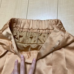 GU サテンテーパードパンツ オレンジ Mサイズの画像