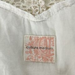 culture medium トップス ブラウスの画像