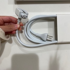 Apple純正　電源ケーブルMagSafe2 power adapterコンセント部分のみの画像