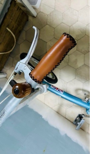稀少カラー BRUNO 新品チューブ 折りたたみ ブルーノ みにべミニベロ