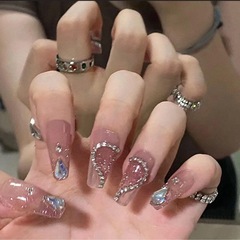 ネイルチップ 付け爪 チップ 3D キラキラ Tanosimi 立体 ネイルチップ ショート 人気 おしゃれ ジェルネイル 両面テープ 結婚式 デート イベント パーティー 撮影 24枚セット (ハート)の画像
