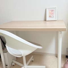 IKEA デスクの画像