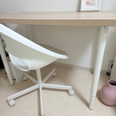 IKEA 回転チェアの画像