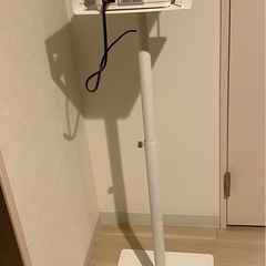 プロジェクター・Fire TV Stick・スタンド 3点セットの画像