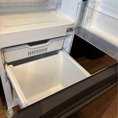 Hisense ノンフロン冷凍冷蔵庫 162L　ブラック 右開きの画像