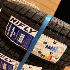 2025年製【新品】HIFLY スタッドレスタイヤ 175/65R14 4本の画像