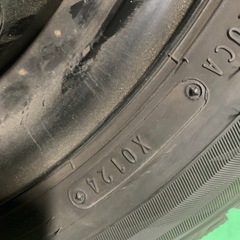 トヨタ純正　バリ山スタッドレス　ヤリス、アクア、ヴィッツ、フィールダーなど　185/60Ｒ15　の画像