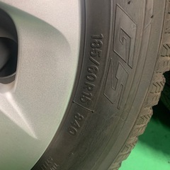 トヨタ純正　スタッドレス　ヤリス、アクア、ヴィッツ、フィールダーなど　185/60Ｒ15　の画像