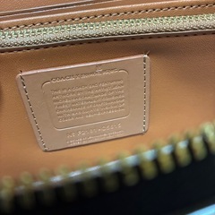 COACH コーチ x ジャン＝ミシェル・バスキア ロング ジップ アラウンド ウォレットの画像