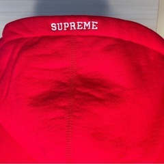 Supreme Sロゴ パーカー の画像