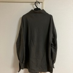ハイネックトレーナーの画像