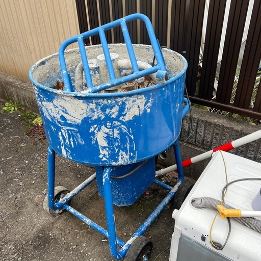 モルタルミキサー