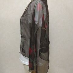 ストール　ダークブラウン×花の画像