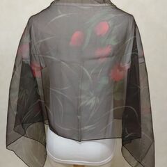 ストール　ダークブラウン×花の画像