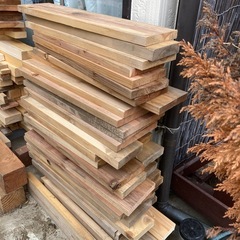 DIYなどに　まとめて建築材大量　の画像