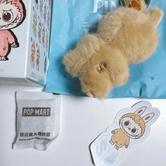 ラブブ　labubu  イニシャル　S 新品未使用の画像