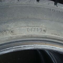 ２３５/５０R１７　スタッドレス４本の画像