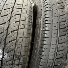 ハイエース夏タイヤ　215/60R17 TOYOタイヤ(ホワイトレター)　　　の画像